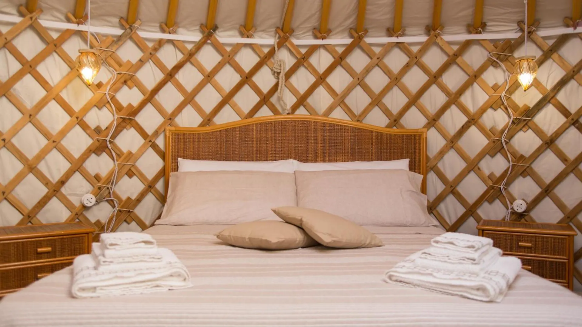 فندق مبيت وإفطار أغريجنتو Yurta Glamping San Leone & Casa Vacanza Baia Blu