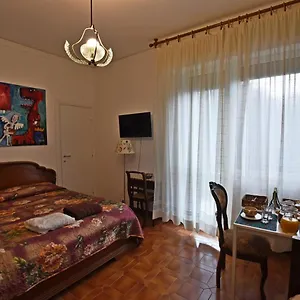 bb-tou-li.hotelitalianriviera.com/